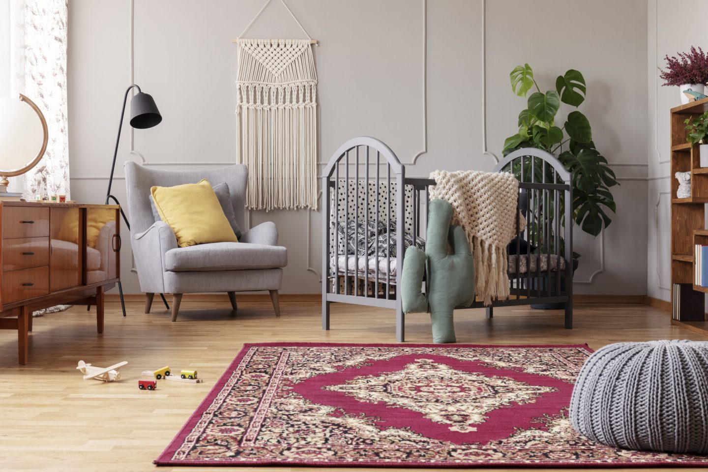 A Quick Guide on How to Clean Silk Rugs